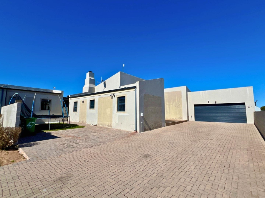 5 Bedroom Property for Sale in Myburgh Park Western Cape